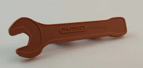 Chocolate spanner – wrench made of chocolate with embossed logo (reference)