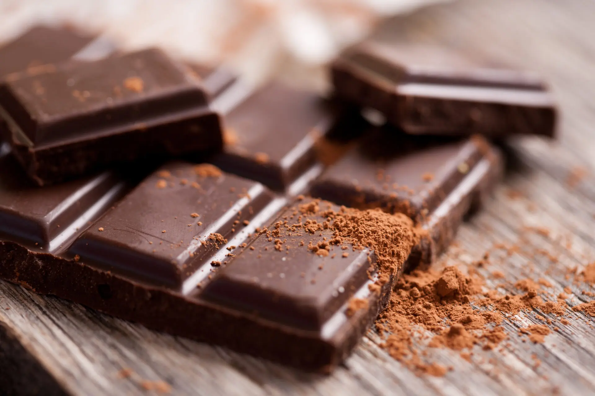 Zartbitter-Kuvertüre von Schokologo – Basis der Rezeptur ohne Zuckerzusatz